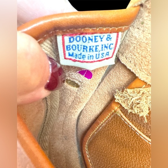 Vintage Dooney and Bourke burnt orange Saddle Crossbody Bag - Picture 7 of 9